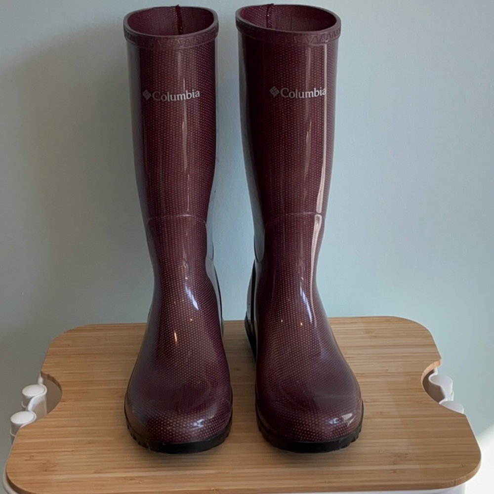 Columbia Maroon Waterproof Boots